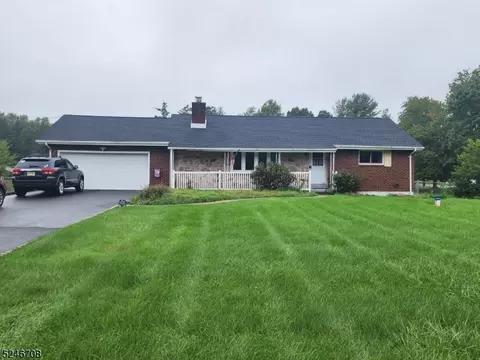 325 New Amwell Rd, Hillsborough, NJ 08844