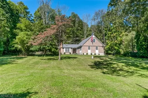 45 Gristmill Rd, Randolph, NJ 07869