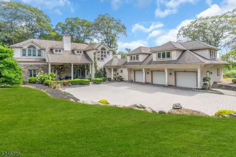 89 Miller Rd, Kinnelon, NJ 07405