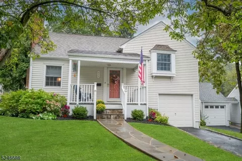 26 Shadylawn Dr, Madison, NJ 07940