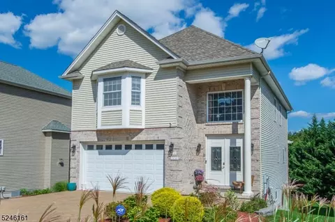 10 Romano Ct, Butler, NJ 07405