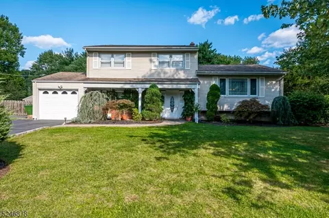 2 Julie Dr, Edison, NJ 08820