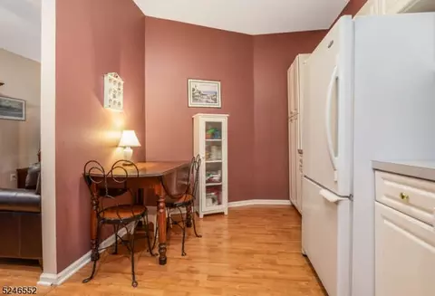 4 Cypress Ct, Clinton, NJ 08809 photo 13
