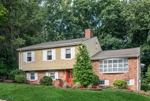 66 Heights Rd, Wayne, NJ 07470