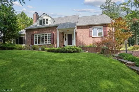 145 Parsonage Hill Rd, Millburn Twp, NJ 07078