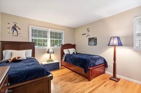 105 Sutton Dr, Berkeley Heights, NJ 07922 photo 20