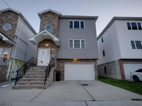 1068 E Grand St, Elizabeth, NJ 07201