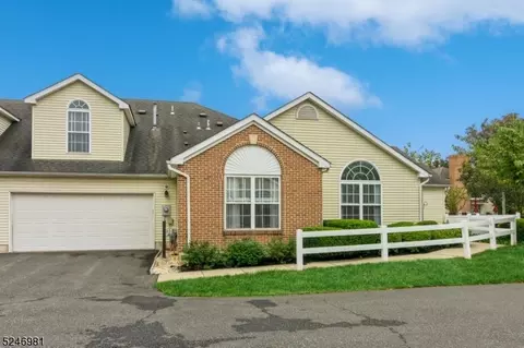 11 Chandler Ct, Hillsborough, NJ 08844