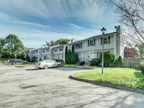 344 N Oraton Pkwy # A, East Orange, NJ 07017
