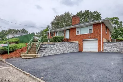 1 Roy St, Dover, NJ 07801