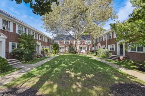 59 Meadowbrook Pl # A, Maplewood, NJ 07040