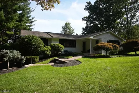 6 Flanders Drakestown Rd, Mount Olive, NJ 07836