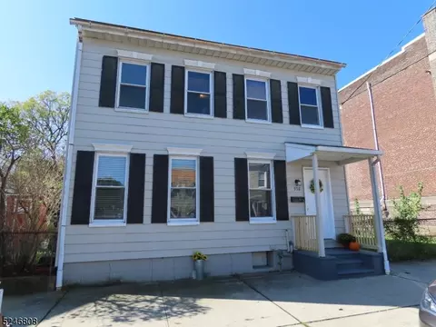592 S Main St, Phillipsburg, NJ 08865