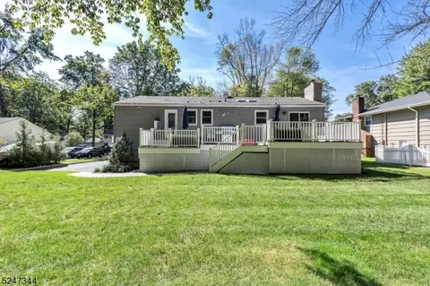 88 Sutton Dr, Berkeley Heights, NJ 07922 photo 26