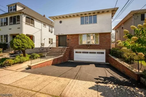 711 W Blancke St, Linden, NJ 07036