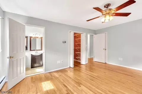 15 Devon Rd, Edison, NJ 08820 photo 28