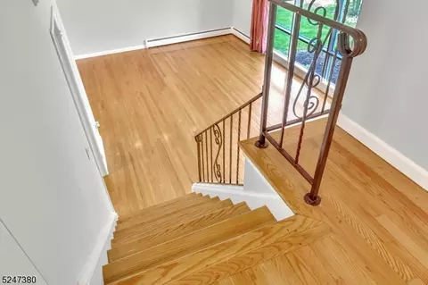 15 Devon Rd, Edison, NJ 08820 photo 23