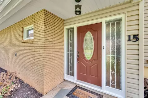 15 Devon Rd, Edison, NJ 08820 photo 5