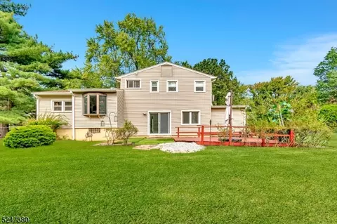 15 Devon Rd, Edison, NJ 08820 photo 2