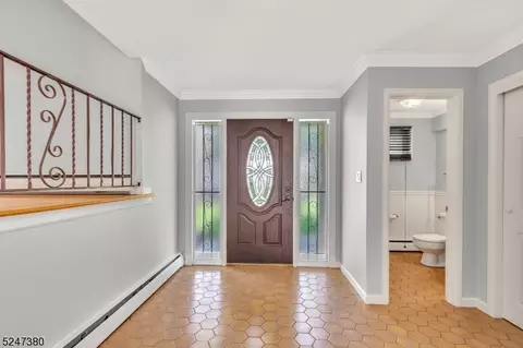 15 Devon Rd, Edison, NJ 08820 photo 3