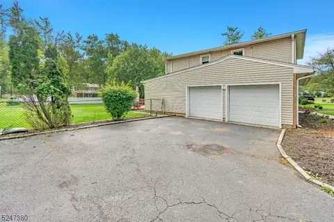 15 Devon Rd, Edison, NJ 08820 photo 38