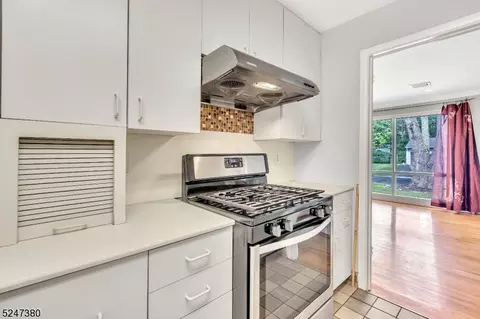 15 Devon Rd, Edison, NJ 08820 photo 15