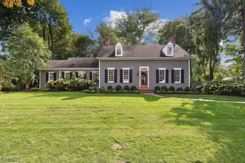 62 Elmwood Ave, Chatham, NJ 07928