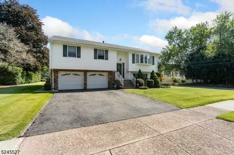 3 Grist Mill Rd, Wanaque, NJ 07465