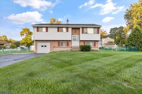 12 Busher Pl, Clinton, NJ 08809