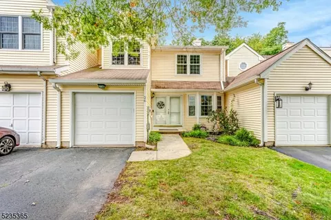 26 Watchung Trl, Somerville, NJ 08876