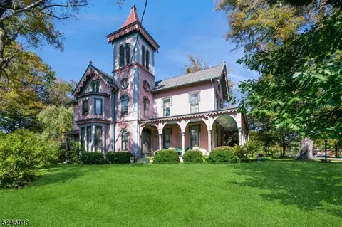 430 Green Ln, Belvidere, NJ 07823