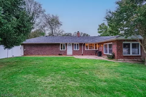 48 Patton Dr, East Brunswick, NJ 08816
