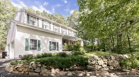 101 Catswamp Rd, Hackettstown, NJ 07840