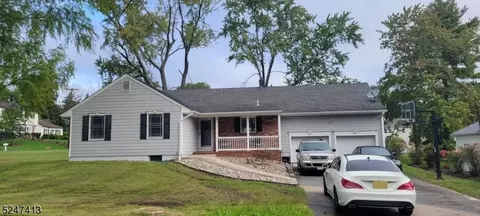 2 Rickland Rd, Parsippany-troy Hills Twp, NJ 07054