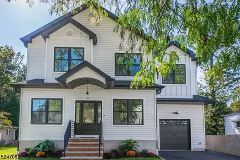 25 Park Dr, Kenilworth, NJ 07033