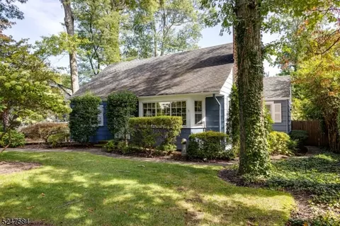 246 Oak Tree Rd, Mountainside, NJ 07092