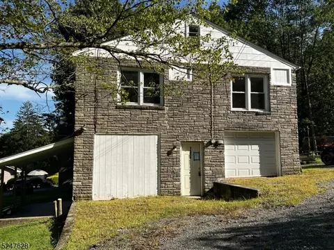 185 Belvidere Ave # B, Oxford, NJ 07863