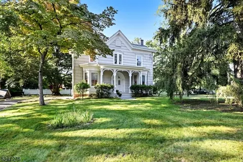 233 Wierimus Ln, Hillsdale, NJ 07642