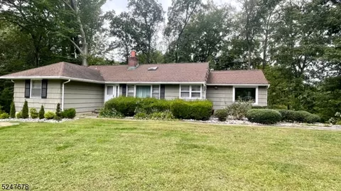 116 Redgate Rd, Boonton, NJ 07005