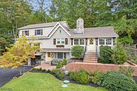 117 Hillside Rd, Sparta, NJ 07871