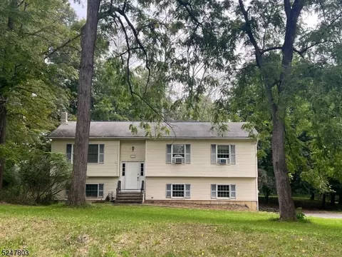 116 Mackerley Rd, Newton, NJ 07860