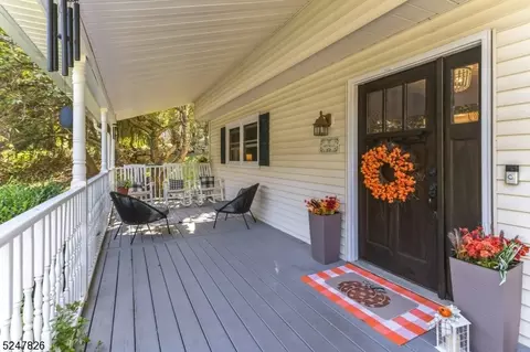 67 Cedar Ridge Dr, Vernon Twp, NJ 07462