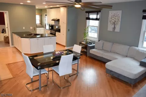 954 Mulberry St, Lawrence Township, NJ 08648