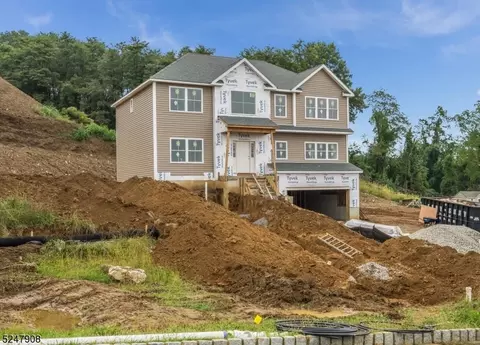 14 Mountain View Rd, Alpha, NJ 08865