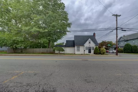 701 Turnpike Tpke, Pequannock Twp, NJ 07444