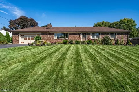 311 Liggett Blvd, Phillipsburg, NJ 08865