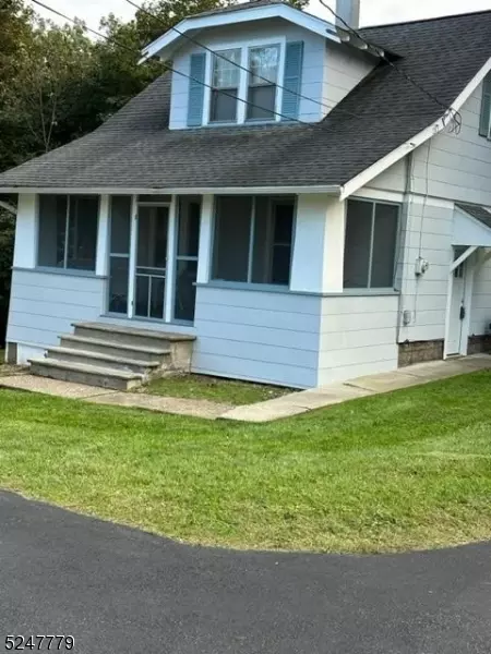 22 Cedar St, Butler, NJ 07405