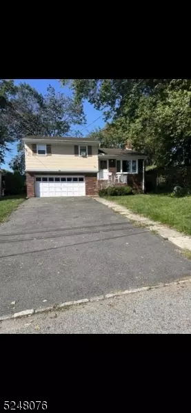 29 Pleasant Ave, Belleville, NJ 07109