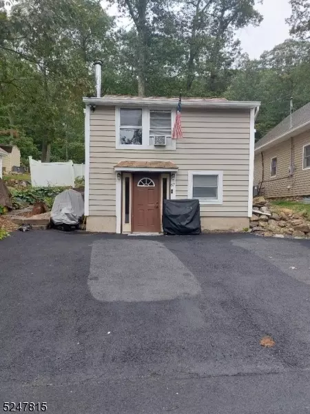 67 N Lyons Rd, Jefferson, NJ 07438