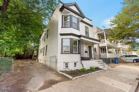 655 S 20th St #2, Newark, NJ 07103
